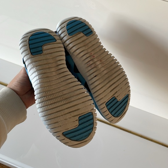 New Balance Playgruv  Running Shoes Big Boy Kid Size 2 - Picture 7 of 8